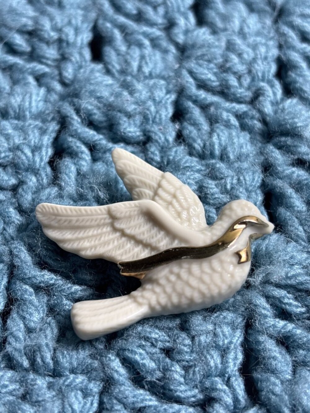Vintage Lenox Porcelain Flying Dove Brooch Pin 1 5/8 inches